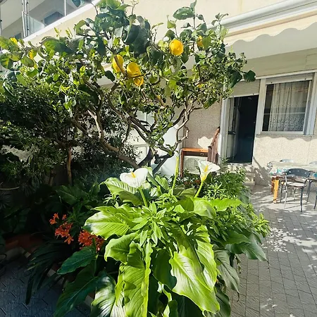 Graziella - Fronte Mare In Centro Con Terrazza